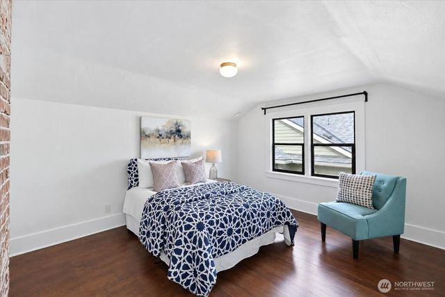 1828 NE Ravenna Boulevard, Seattle, WA 98105