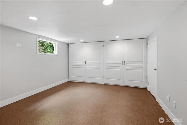 1828 NE Ravenna Boulevard, Seattle, WA 98105