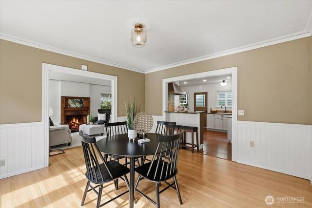 1828 NE Ravenna Boulevard, Seattle, WA 98105