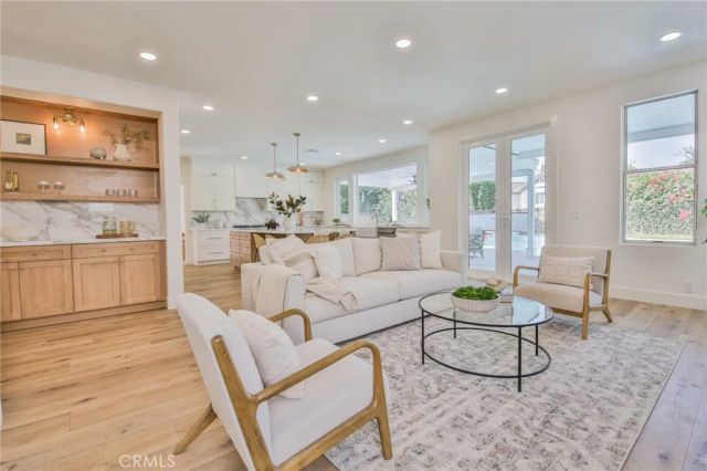 2162 Sonbria, Tustin, CA 92782