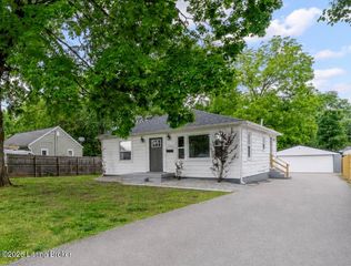 4913 Feys Dr, Louisville, KY 40216