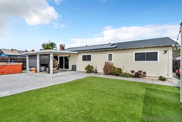 8969 New Seabury Drive, Santee, CA 92071