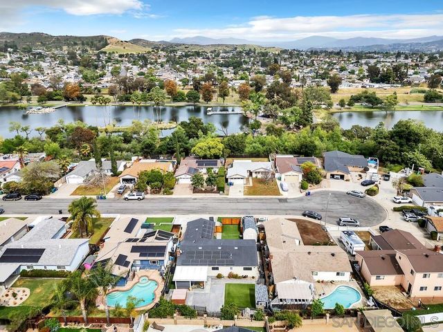 8969 New Seabury Drive, Santee, CA 92071