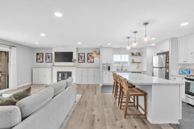 8969 New Seabury Drive, Santee, CA 92071