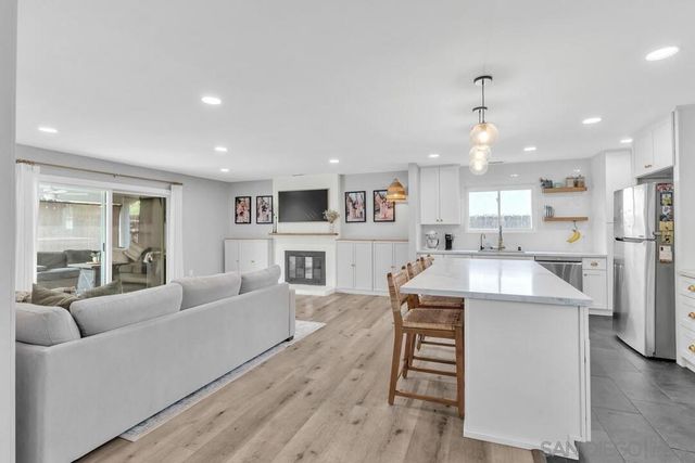 8969 New Seabury Drive, Santee, CA 92071