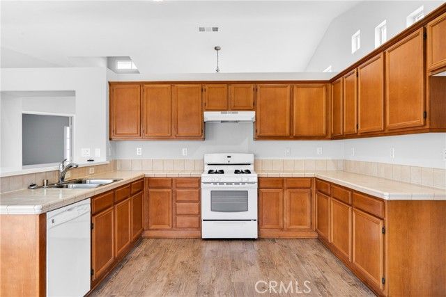 2018 E Jenner, Lancaster, CA 93535