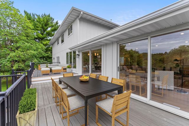 6667 Moorland Drive, Eden Prairie, MN 55346