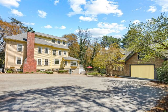 39 Church St, Weston, MA 02493