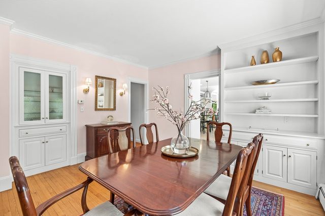 39 Church St, Weston, MA 02493