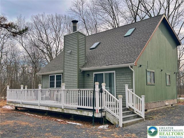 32 Bear Lane, Penn Forest Twp, PA 18229