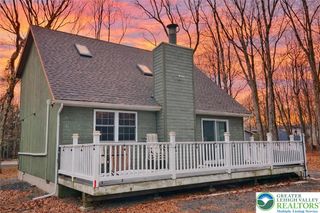 32 Bear Lane, Penn Forest Twp, PA 18229