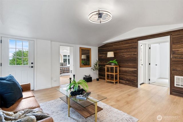 341 Maple Avenue, Port Orchard, WA 98366