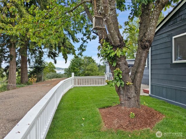 341 Maple Avenue, Port Orchard, WA 98366