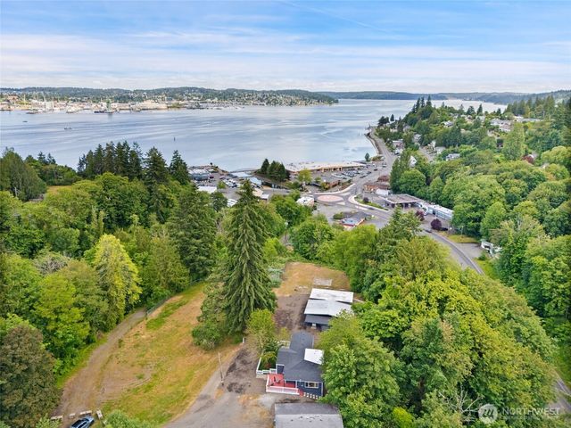 341 Maple Avenue, Port Orchard, WA 98366