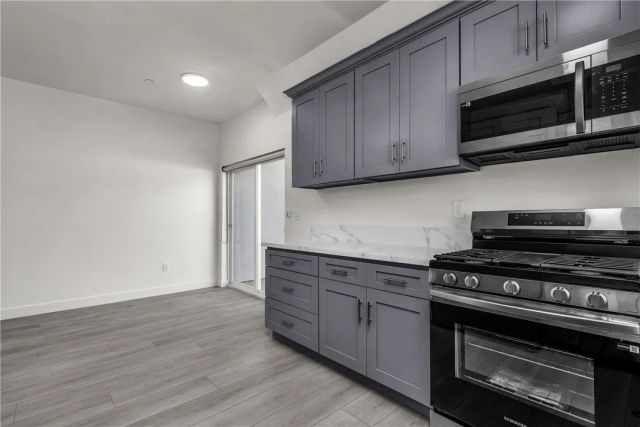 10882 Dora Street, Sun Valley, CA 91352
