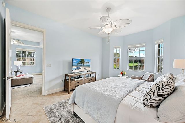 7832 Hawthorne DR 1901, Naples, FL 34113