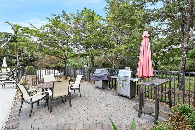 7832 Hawthorne DR 1901, Naples, FL 34113