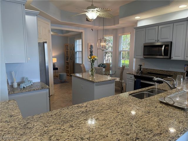 7832 Hawthorne DR 1901, Naples, FL 34113