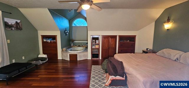 4986 Rebecca St NE, Salem, OR 97305