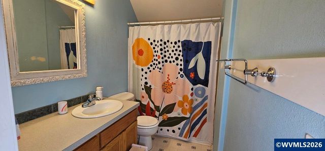 4986 Rebecca St NE, Salem, OR 97305