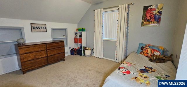 4986 Rebecca St NE, Salem, OR 97305