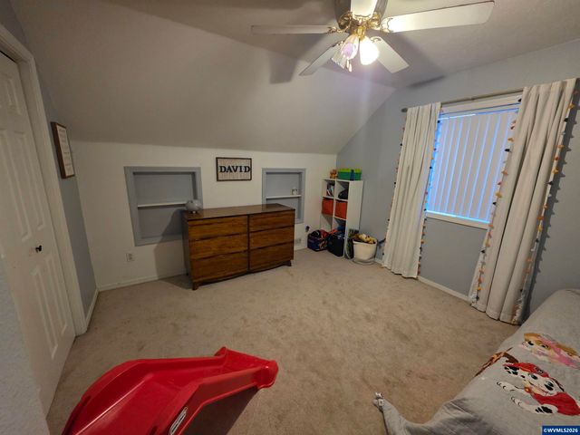 4986 Rebecca St NE, Salem, OR 97305