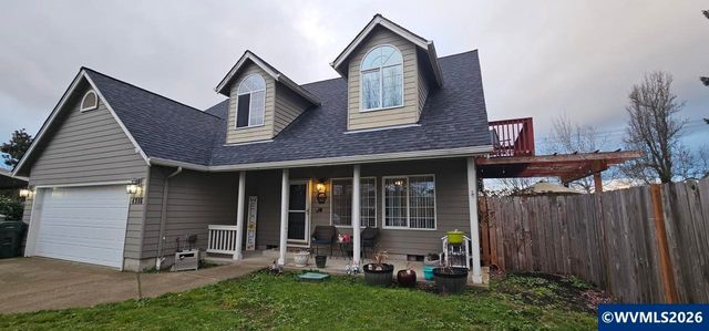 4986 Rebecca St NE, Salem, OR 97305