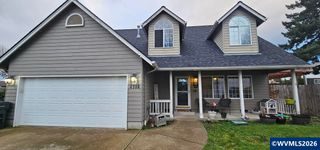 4986 Rebecca St NE, Salem, OR 97305