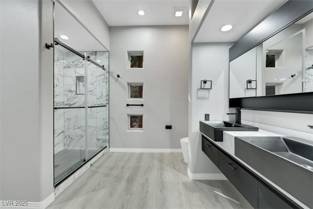 3860 Hildebrand Lane, Las Vegas, NV 89121