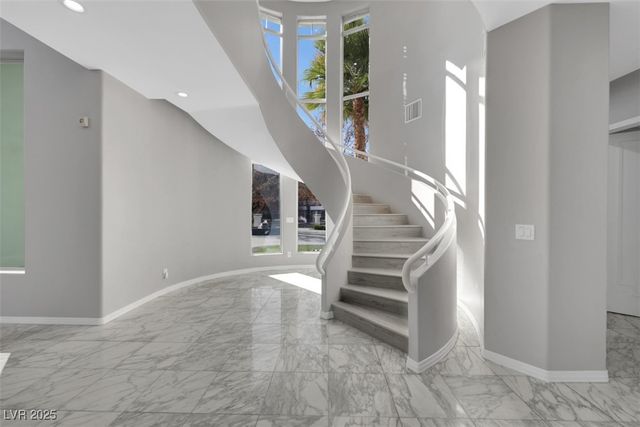 3860 Hildebrand Lane, Las Vegas, NV 89121