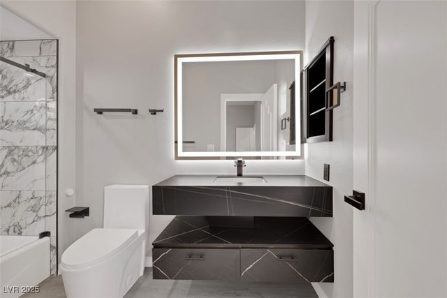 3860 Hildebrand Lane, Las Vegas, NV 89121