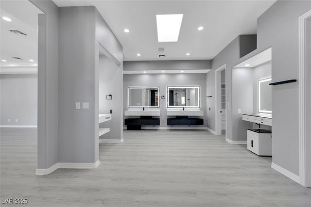 3860 Hildebrand Lane, Las Vegas, NV 89121