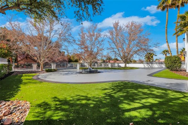 3860 Hildebrand Lane, Las Vegas, NV 89121