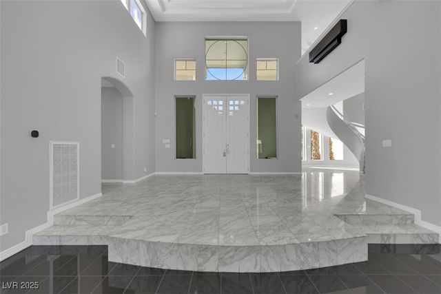 3860 Hildebrand Lane, Las Vegas, NV 89121