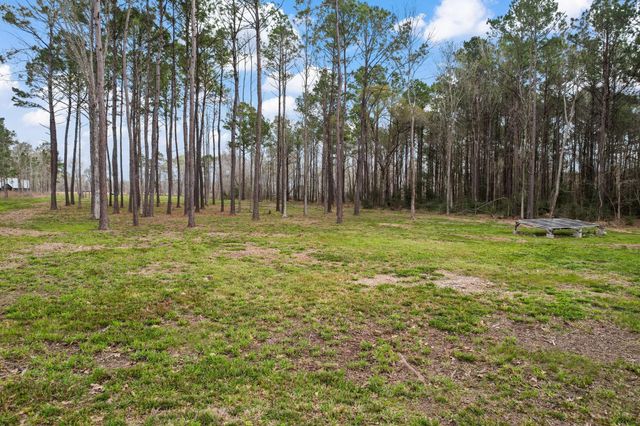 990 County Road 2112, Liberty, TX 77575