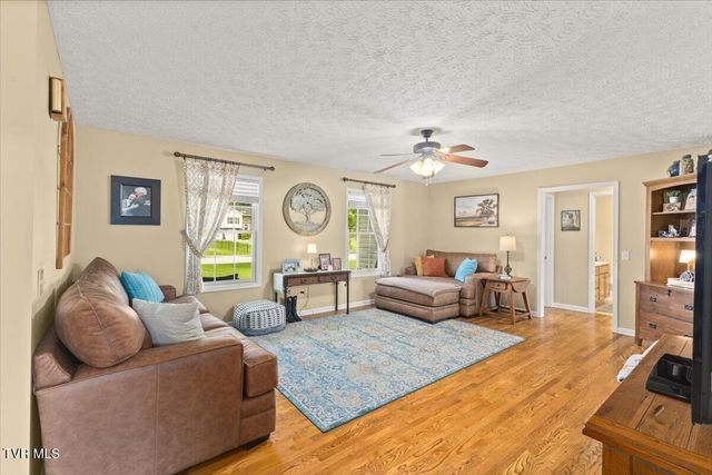 151 Sunnyfield Drive, Blountville, TN 37617