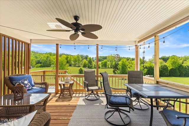 151 Sunnyfield Drive, Blountville, TN 37617