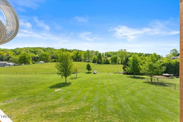 151 Sunnyfield Drive, Blountville, TN 37617