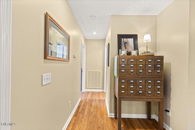 151 Sunnyfield Drive, Blountville, TN 37617