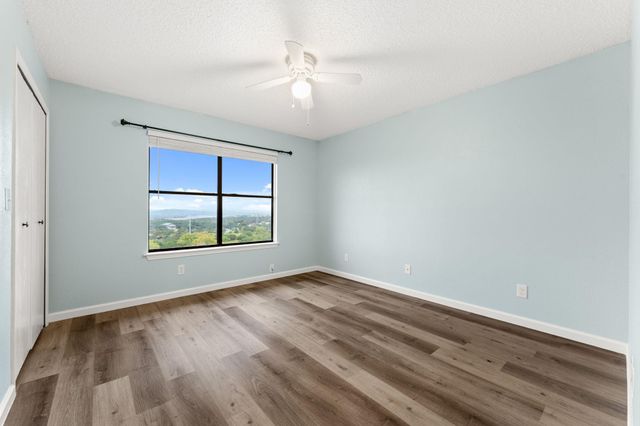 21459 Coyote TRL A2, Lago Vista, TX 78645