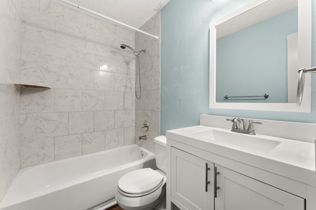 21459 Coyote TRL A2, Lago Vista, TX 78645