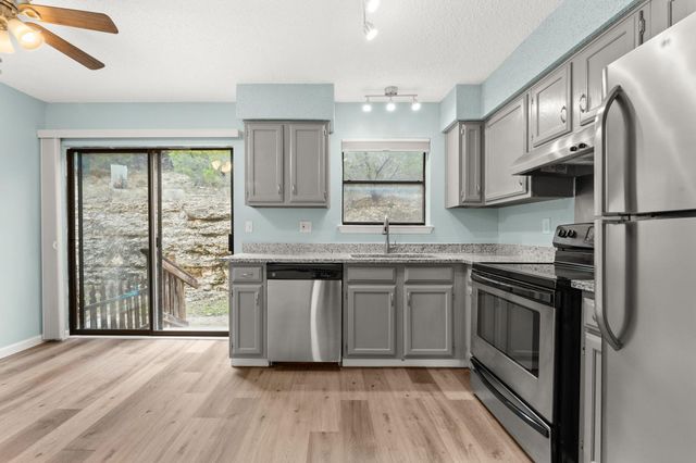 21459 Coyote TRL A2, Lago Vista, TX 78645