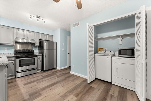 21459 Coyote TRL A2, Lago Vista, TX 78645