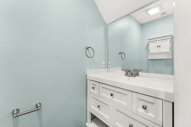 21459 Coyote TRL A2, Lago Vista, TX 78645