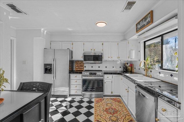 9680 Hollowbrook Dr, Pensacola, FL 32514