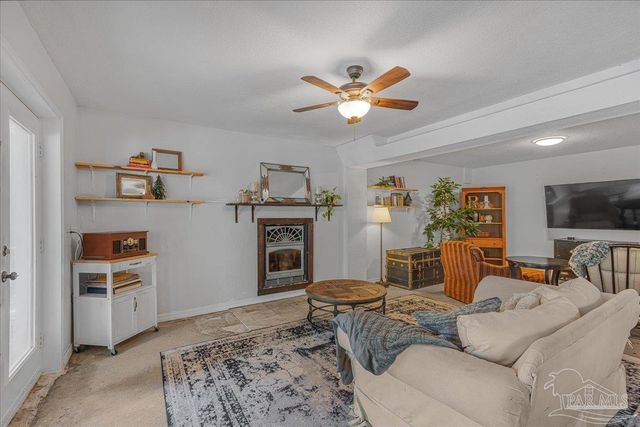 9680 Hollowbrook Dr, Pensacola, FL 32514