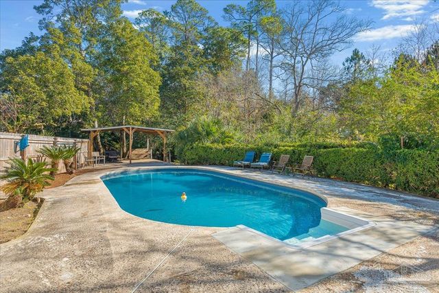 9680 Hollowbrook Dr, Pensacola, FL 32514