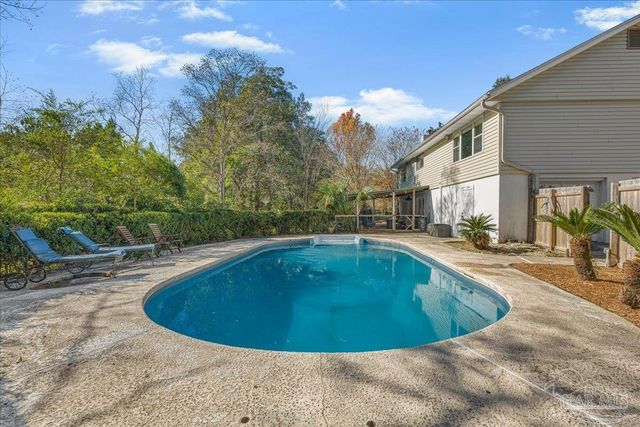 9680 Hollowbrook Dr, Pensacola, FL 32514