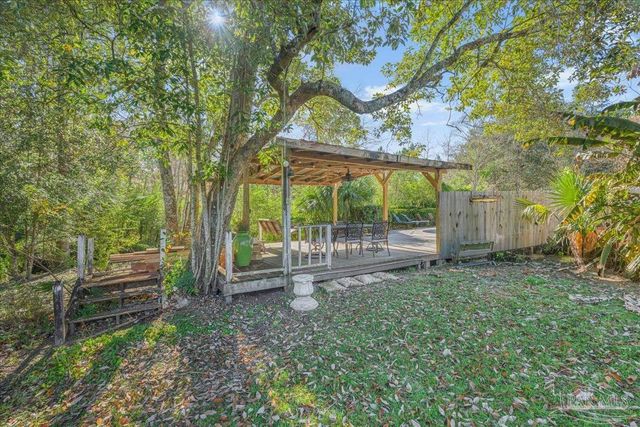 9680 Hollowbrook Dr, Pensacola, FL 32514