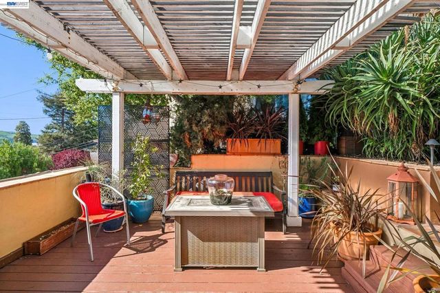 825 Lafayette St, Martinez, CA 94553